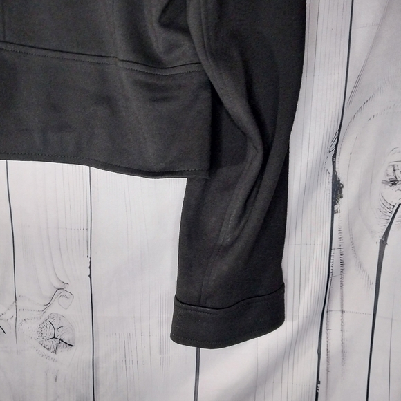 Jules & Lepold Black Cropped Asymetrical Full Zip Jacket - Picture 8 of 10